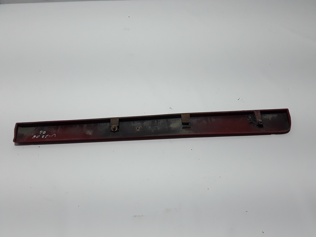 VOLVO V70 2 generation (2000-2008) Right Side Sliding Door Molding 30648376 21082017