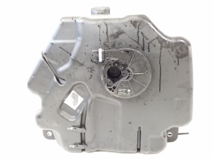 Mercedes Benz E-Class W207 (2009–2017) AdBlue-Tank A2074701301 - 5
