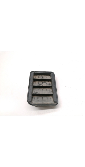   Rear fender vent grille  - 9315933 