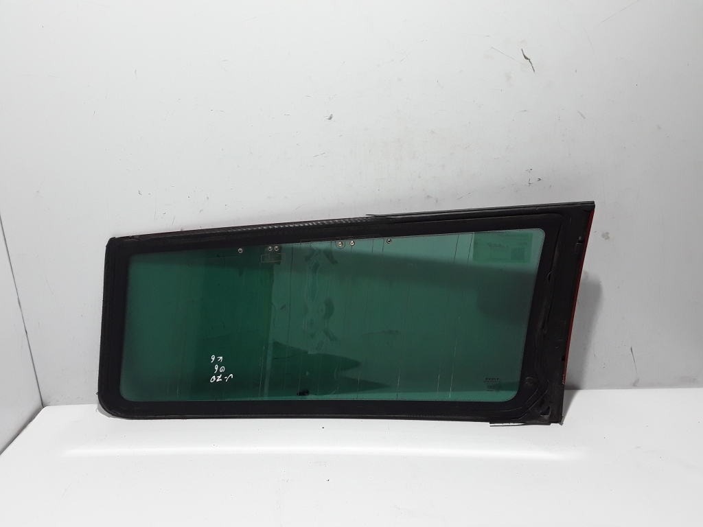 VOLVO V70 2 generation (2000-2008) Left side rear body window 30674476 21098601