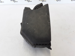 VOLVO XC70 (2007–2016) Luftfiltergehäuse 30748207 - 3