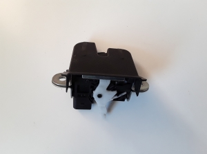 Volkswagen Scirocco III (2008–2017) Trunk lid lock 1K8827505B - 3
