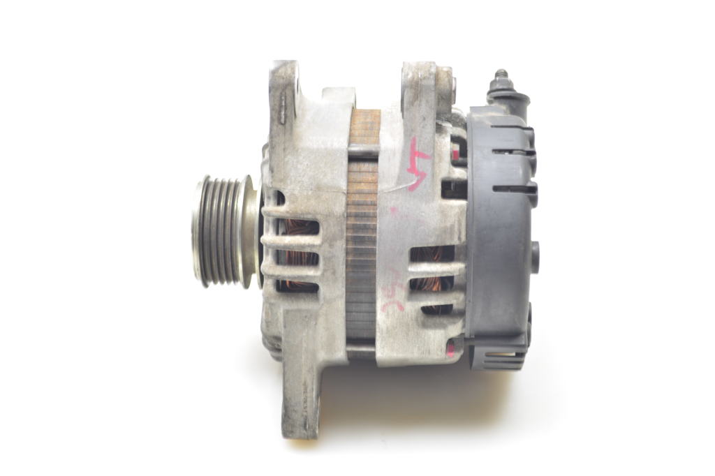 HYUNDAI ix35 1 generation (2009-2015) Alternator 373002A805 25110246