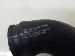  Intercooler hose 