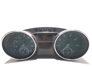 Instrument cluster - A2515409747