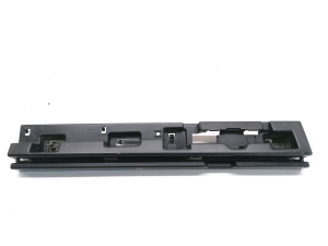   Exterior sill trim bracket  - 7301942 