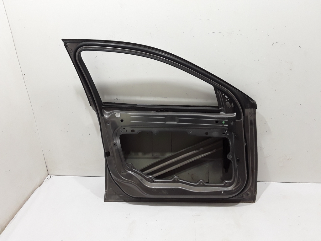 VOLVO S80 2 generation (2006-2020) Porte avant gauche 31335565 21205988