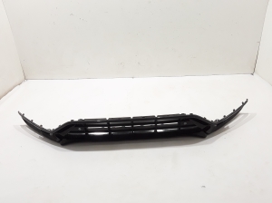 Front bumper lower grille - 32345457