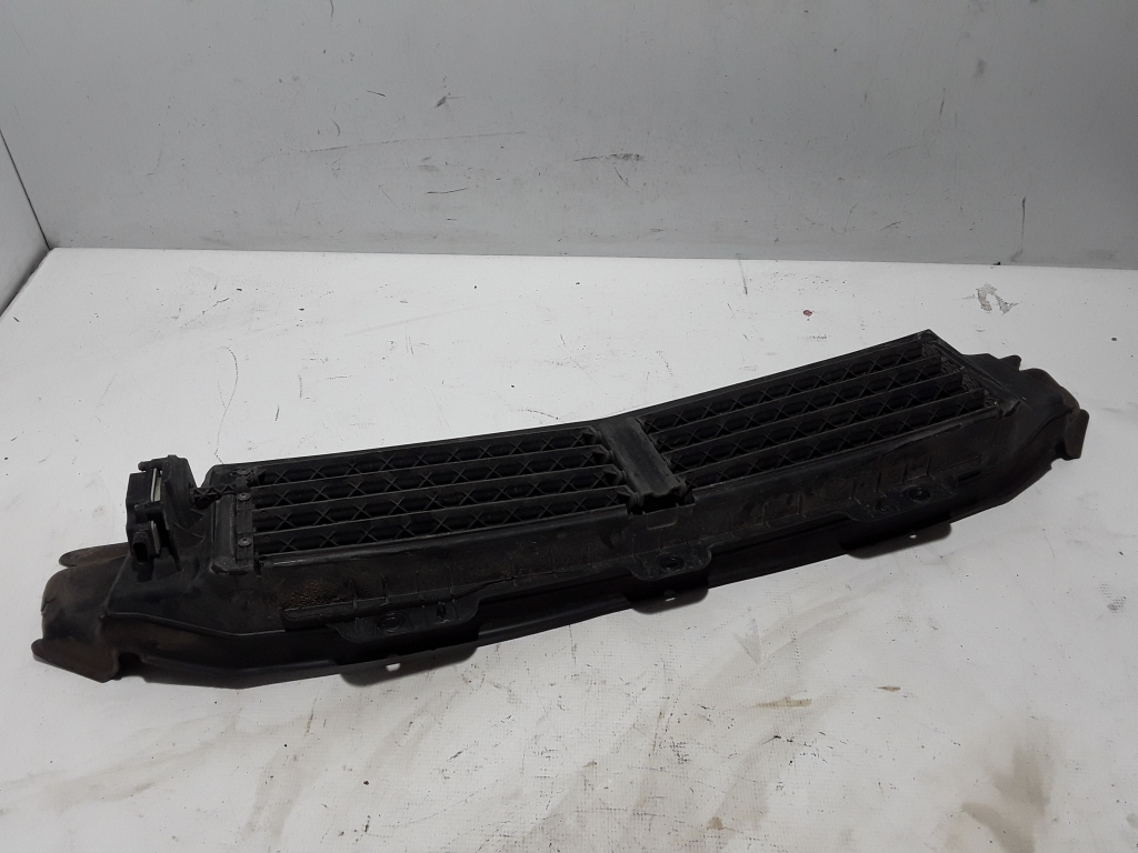 VOLVO XC90 2 generation (2014-2024) Radiator air diverter 31353797 21244687