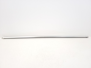 Mercedes Benz E-Class W207 (2009–2017) Esiukse klaasi välimine liist A2077250182 - 2