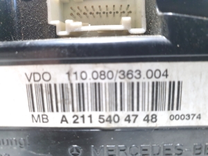 Mercedes Benz E-Class W211 (2002–2009) Kombiinstrument A2115404748 - 2