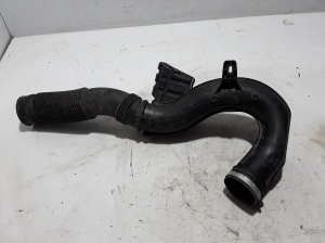  Air intake hose 