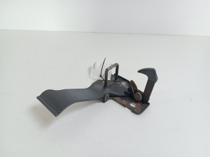 Volkswagen Transporter T5 (2003–2015) Hood latch 7E0823480 - 4