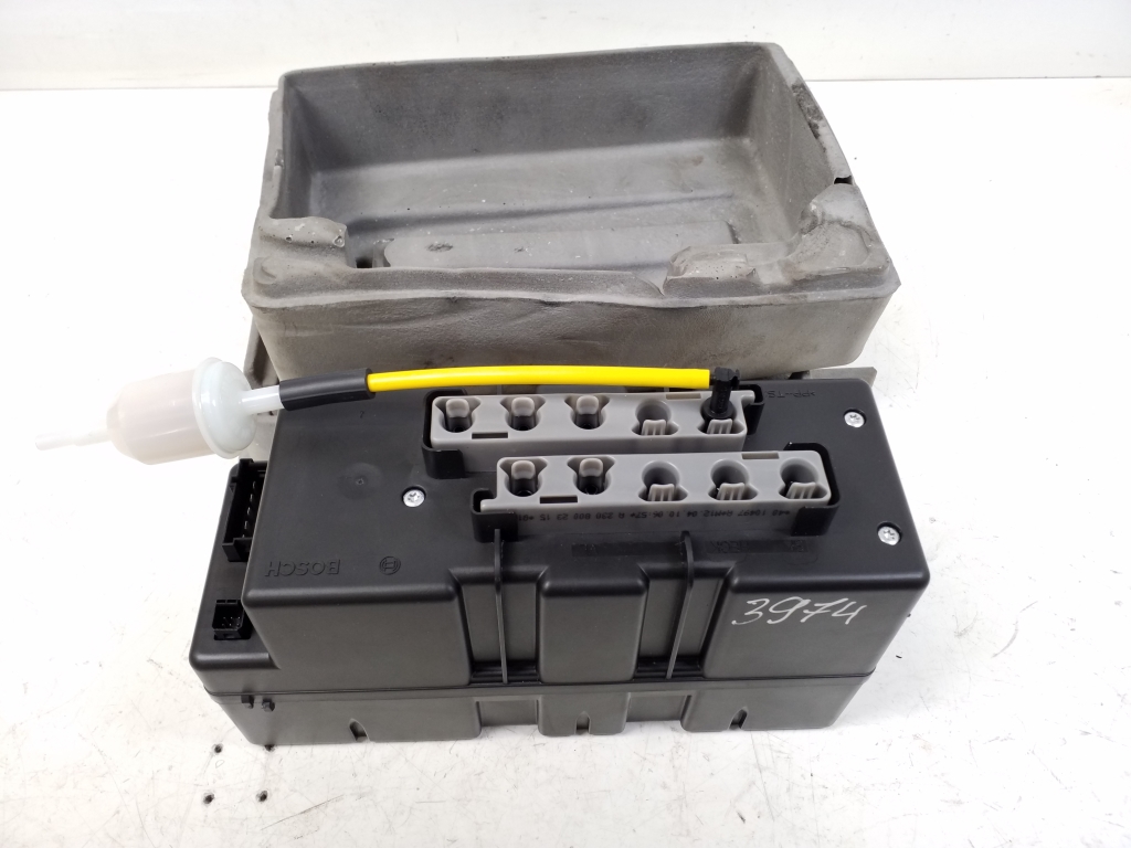 Used Mercedes Benz SL-Class Central locking control unit A2308000648