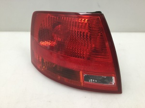 Rear corner light - 8E9945095E