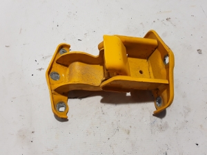   Rear tailgate hinge 