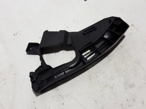  Front bumper bracket 