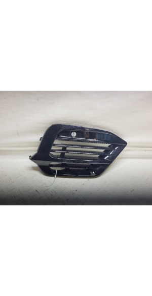 Front bumper fog lamp cover - 31425146