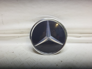 Emblem - A1648880411