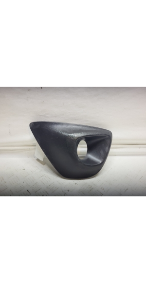 Front bumper fog lamp cover - 261A27860R
