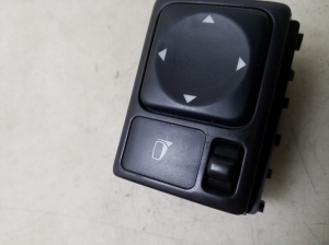 Infiniti FX (2002–2008) Mirror control switch - 2