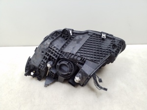 Mercedes Benz C-Class 205 (2014–2021) Esituli A2059068005 - 4