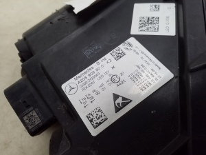 Mercedes Benz C-Class 205 (2014–2021) Esituli A2059068005 - 7