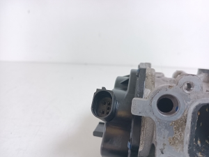  EGR valve 