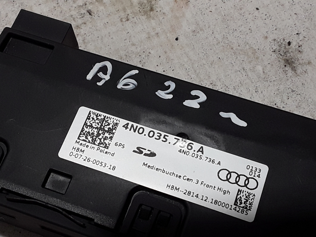 AUDI A6 C8/4K (2018-2024) Muzikos grotuvo papildomos jungtys (AUX/USB) 4N0035736A 21394822