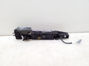 Infiniti FX (2002–2008) Front door exterior handle - 3