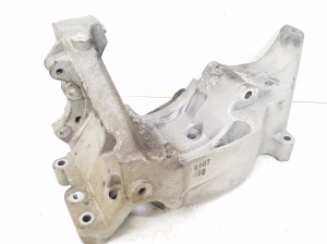 BMW X3 E83 (2003–2010) Generaatori kinnitus 7802637 - 4