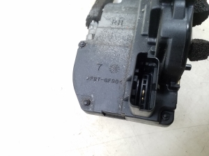 Infiniti FX (2002–2008) Rear side door lock - 5