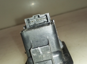 Infiniti FX (2002–2008) Front seat control switch - 4