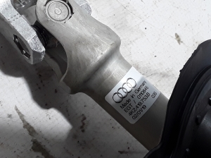 AUDI A6 C8 (2018–2025) Lenkwellen-Kreuzgelenk 4K2419753B - 3