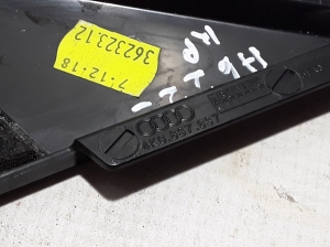 AUDI A6 C8 (2018–2025) Peegli kolmnurkne ilupaneel 4K0837637 - 2
