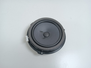   Rear side door speaker 