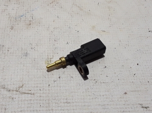   Capteur de température de liquide de refroidissement  - 03F919501B 