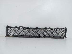 Jaguar XF (2008–2016) Front bumper lower grille 8X2317K945 - 4