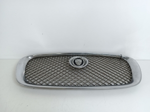  Front grille 