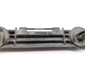 Tesla Model S S (2012–2026) Halterung für Schwellerverkleidung außen 1003692-00-C - 3