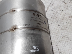 AUDI A6 C8 (2018–2025) Vahejahuti voolik 05L131111A - 2