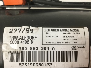 Volkswagen Passat B5 (1997–2005) Passenger dashboard airbag 3B0880204A - 4