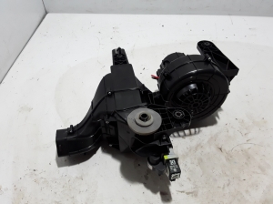 VOLVO XC90 (2015–2024) Heater and its parts 31369361 - 3