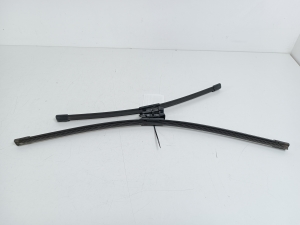  Windshield wiper blades 