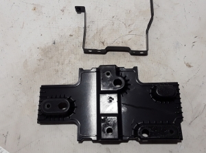 VOLVO XC90 (2015–2024) Batteriehalter 31383048 - 3