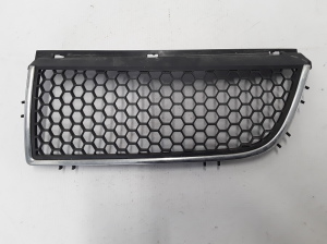 Cita priekšējā bampera detaļa - 8200204452
