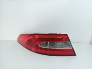  Rear corner lamp 