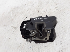 Rear side door lock - 825020994R