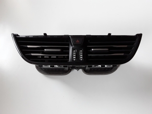   Dashboard air vent grilles  - JX7B19K617 
