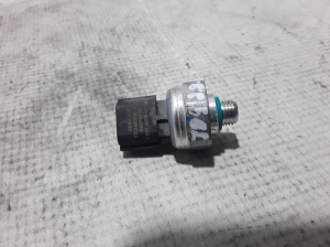 A/C condenser sensor - 921366801R